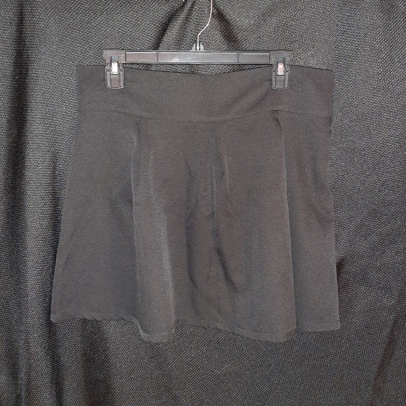 Romwe black mini skirt with pink ribbon laces and side zipper - Picture 3 of 4